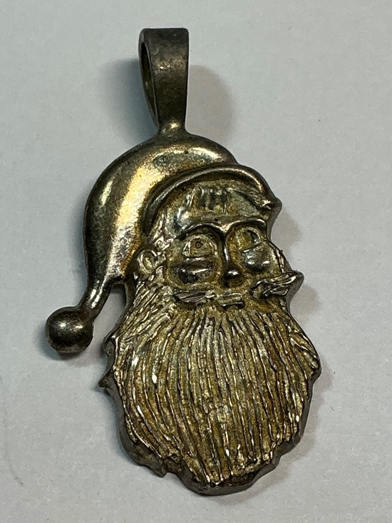 Jewelry - Vintage Sterling Silver Jolly Santa Clause Head Pendant. 1 1/8 inches long